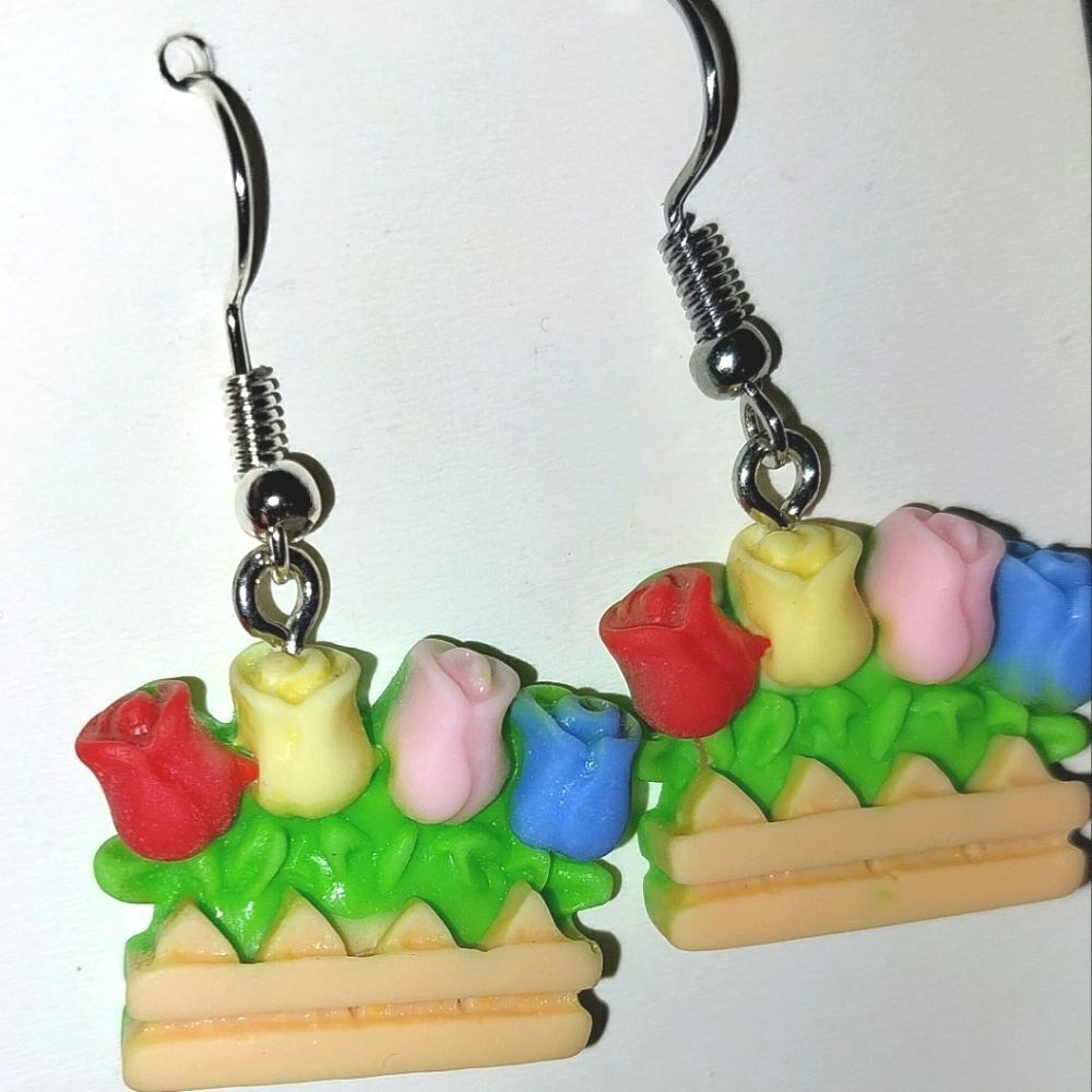 Floral Super cute, colorful, fun earrings - Picture 5 of 5